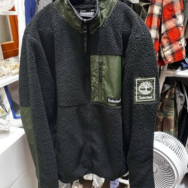 팀버랜드 블랙/카키 양털 플리스 자켓