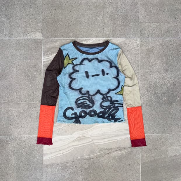 Color mix match kitsch clouds sleeve
