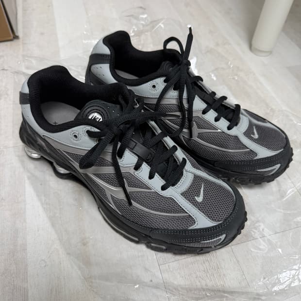 [250] 나이키 샥스 라이드 2 라이트 그래파이트 앤트러사이트