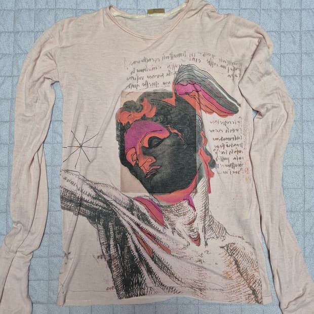 존 갈리아노 롱슬리브