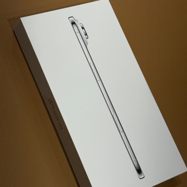 미개봉 / 애플 아이폰17 에어 256기가 클라우드화이트