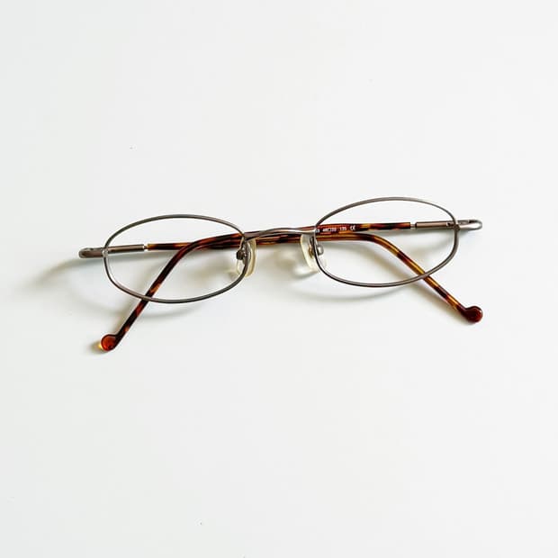 ORRIS 슬림 오벌 메탈 프레임 빈티지 안경