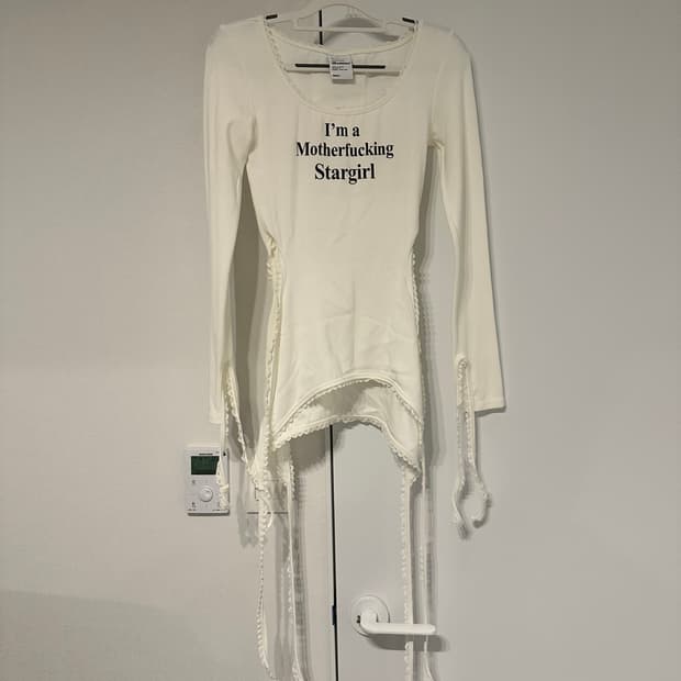 배드블러드 롱슬리브 긴팔티 (무배)