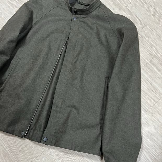 르메르 헤링턴 자켓 46