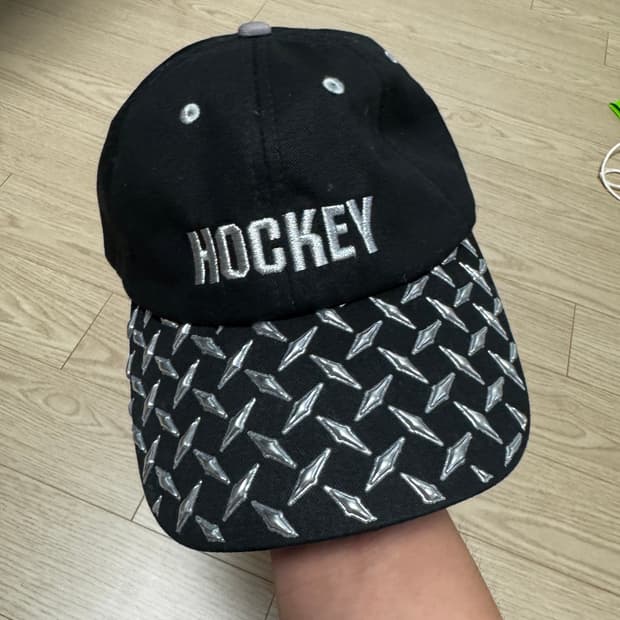 Hockey Diamond Plate Hat 하키 볼캡