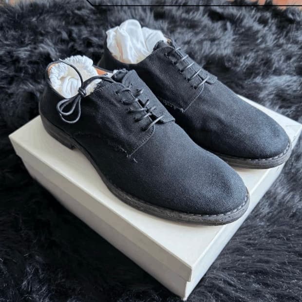 마르지엘라 러프아웃 캔버스 누벅 더비슈즈