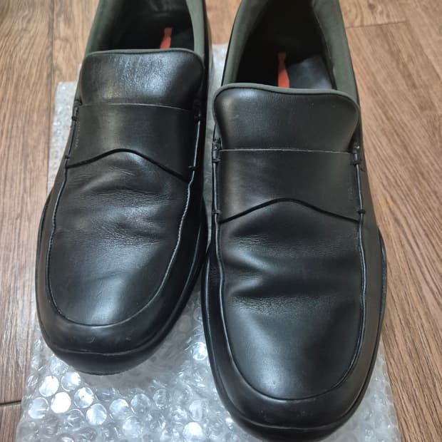 프라다 스포츠 로퍼