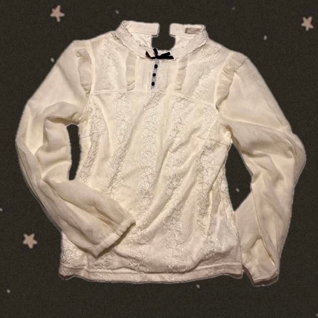 엑시즈팜 라떼 갸루 로맨틱 레이스 탑 티