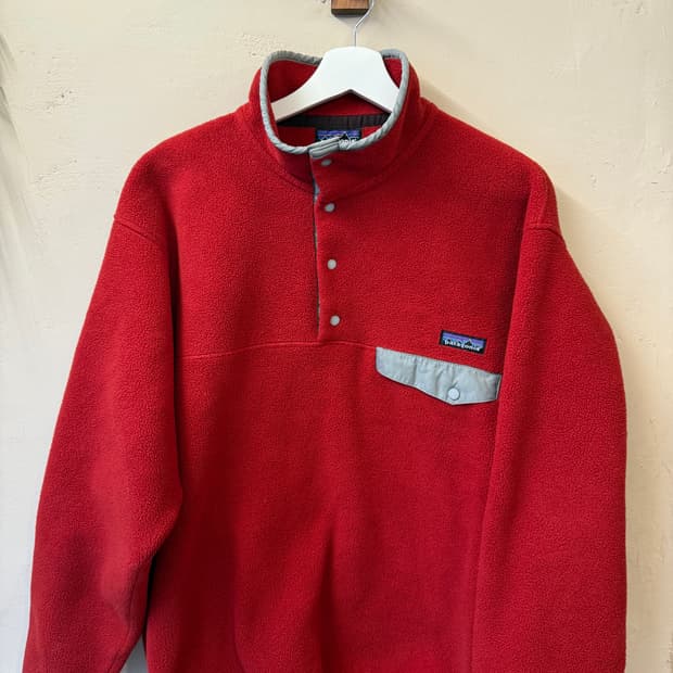 파타고니아 신칠라 레드 M