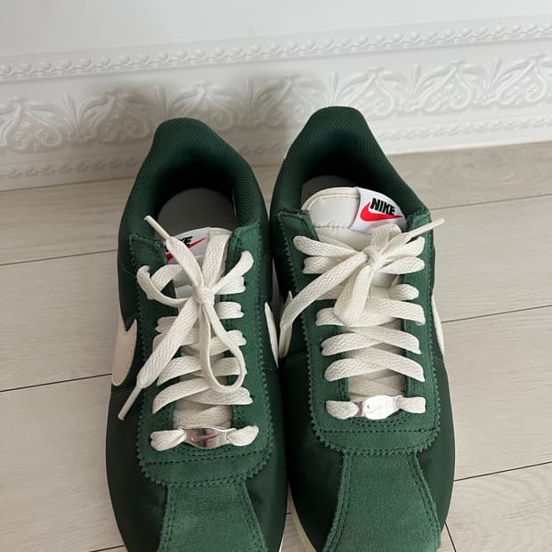나이키 코르테즈 그린 우먼스  DZ2795-300 240사이즈