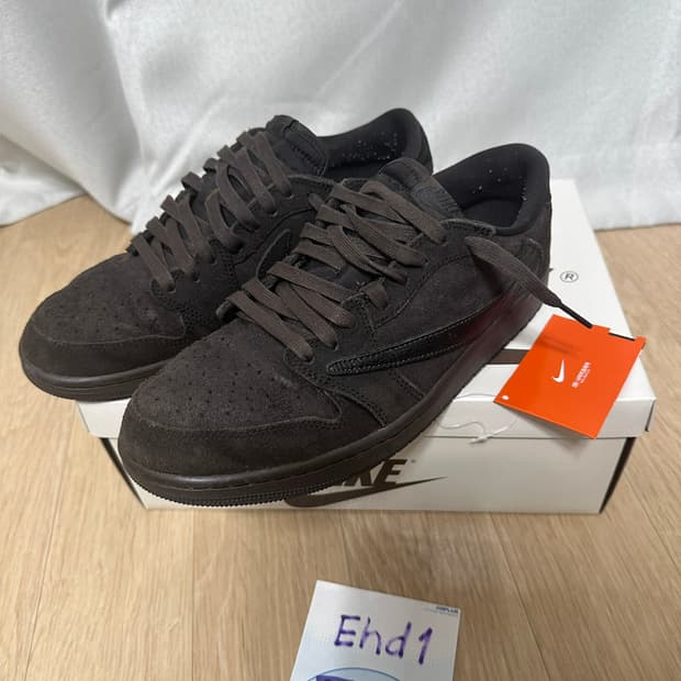 조던 트래비스 스캇 벨벳브라운 270