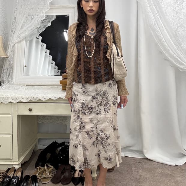 axes femme beige knit cardigan