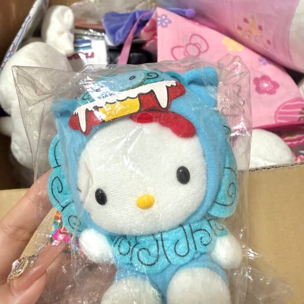 산리오 고전키티 오키나와 용키티