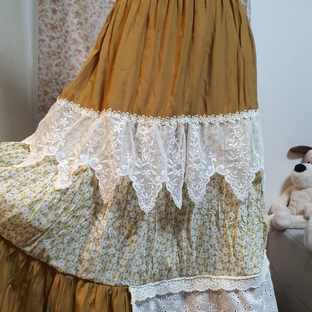 [모리걸] 레이스 패치워크 플라워 롱 스커트