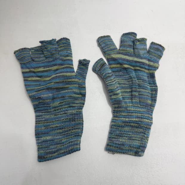 stripe gloves