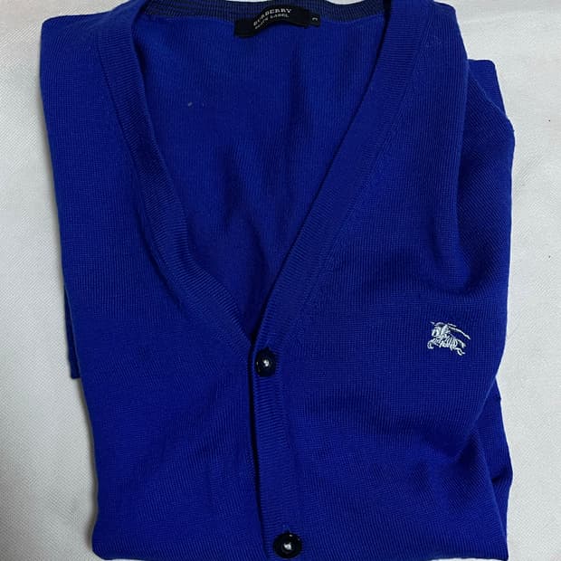 버버리 가디건 블루