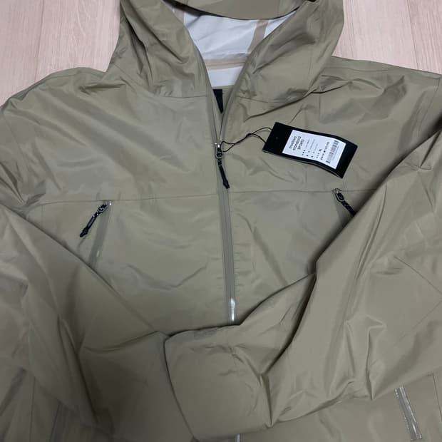 무신사스탠다드 3레이어 바람막이 더스티카키 XL