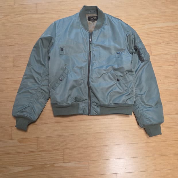 아웃스탠딩 ma-1 초기형버전 M사이즈(실측 105)