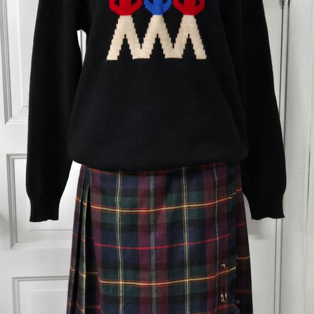 스테판 슈나이더 그래픽 니트