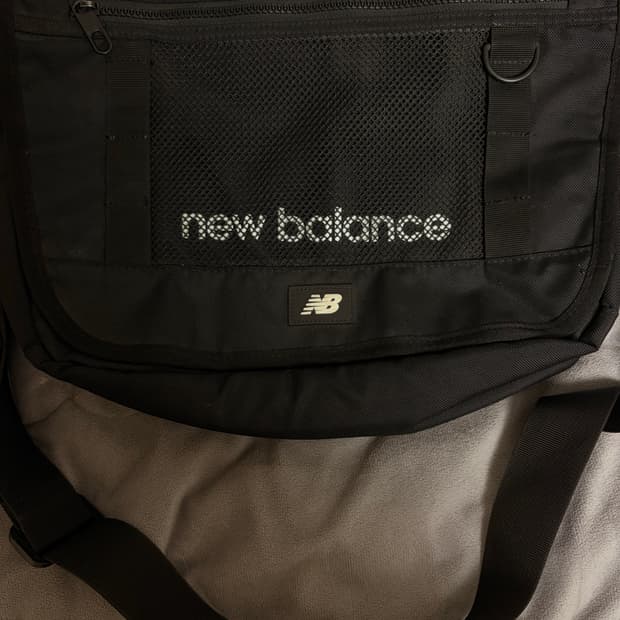 뉴발란스 메신저 크로스 백팩