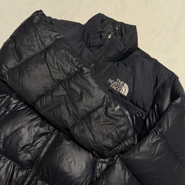 100 노스페이스 눕시 700 유광블랙 구스다운 패딩