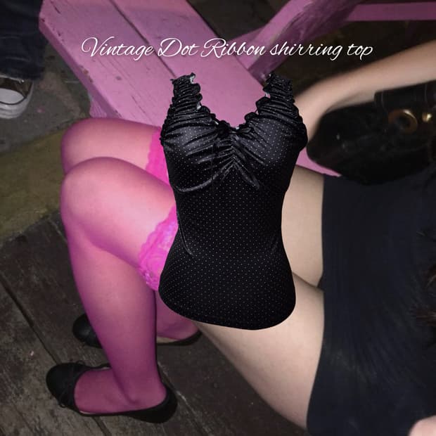 Vintage Dot Ribbon shirring top