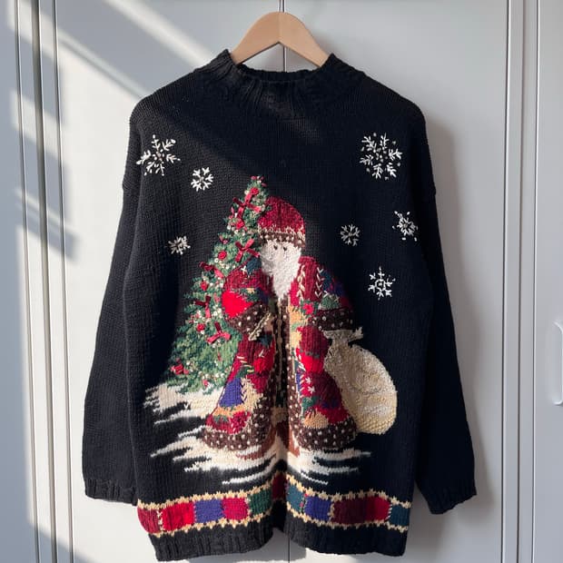 티아라 크리스마스 핸드메이드 산타 니트