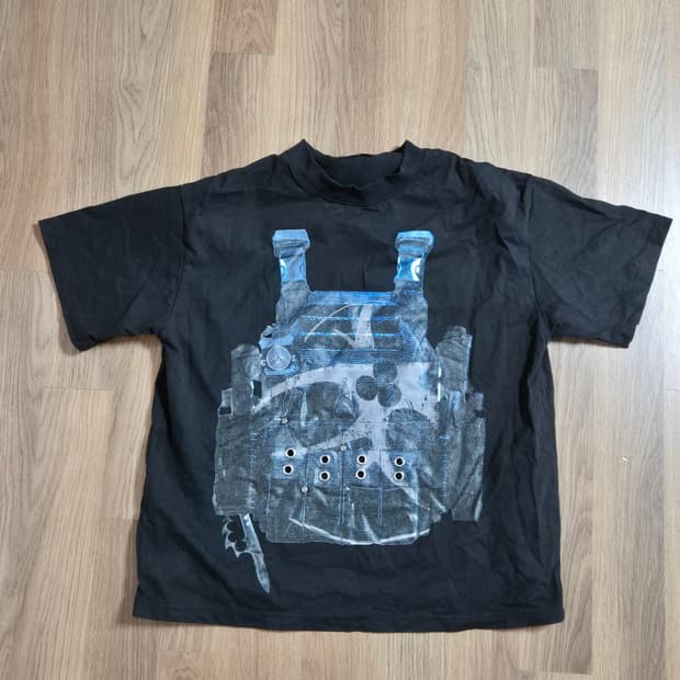 Cozy worldwide military t shirt