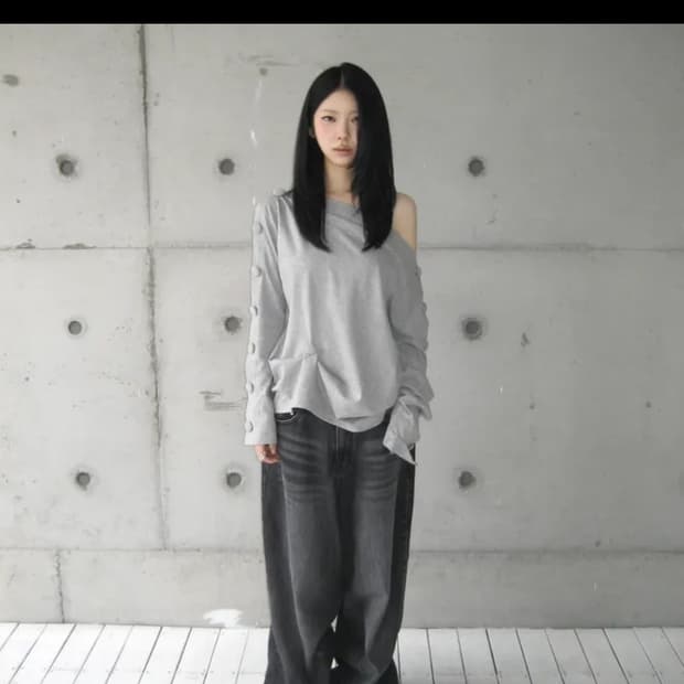 point button boatneck t 