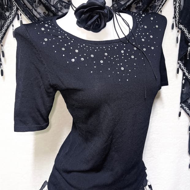 로맨틱고딕 오네갸루 블랙 큐빅 반팔 로걀탑 핀터 다크페어리 공겜 오리엔탈