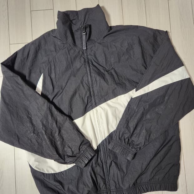 나이키 스테이트먼트 HBR 우븐 재킷 AR3133-010 사이즈105 x