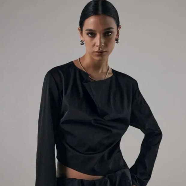 트리밍버드 카울 블라우스