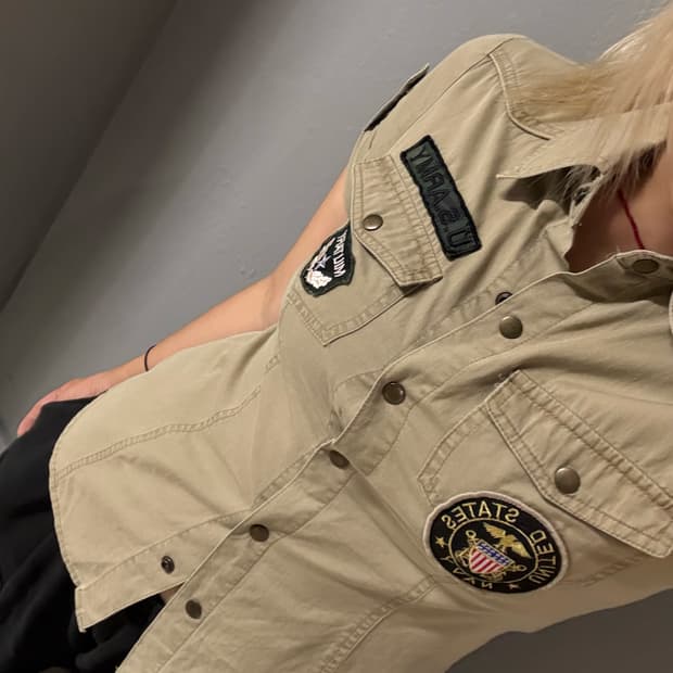 patch detail pocket shirt