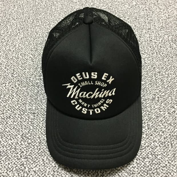 Deus Ex Machina_trucker cap