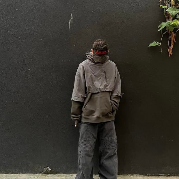 아조바이아조 후드티 L