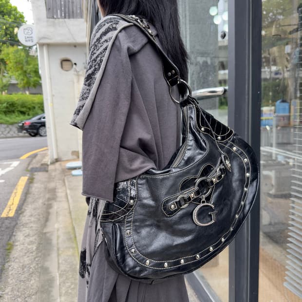 00s Y2K 레어 XL 게스 컬렉션 블링 버클 가방