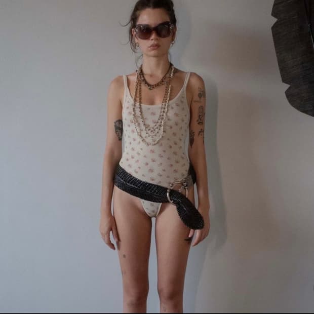 구해요ㅠㅠ) Sculptor cottage bodysuit raw 