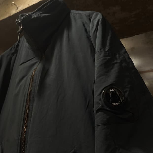 CP COMPANY CP컴퍼니 렌즈 패치 봄버 자켓
