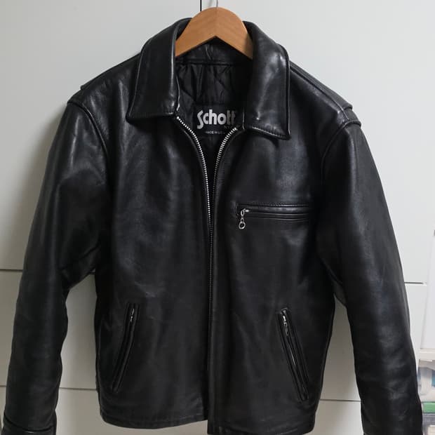 Schott 쇼트 가죽자켓 at101 38 판매합니다.