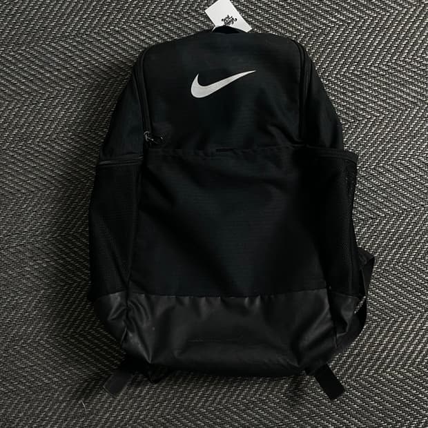 나이키 빅스우시 올드스쿨 블랙 디테일 백팩o 3505