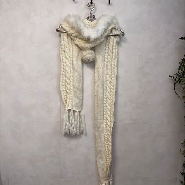 Ivory grunge fur hood knit muffler 
