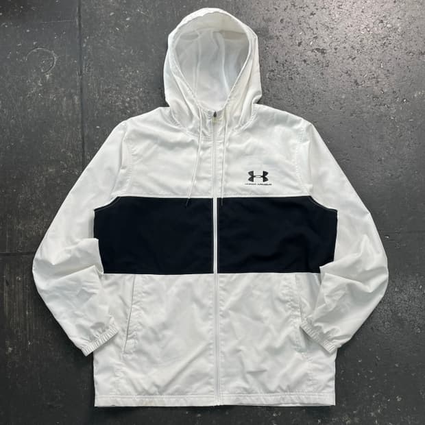 105 언더아머 바람막이 