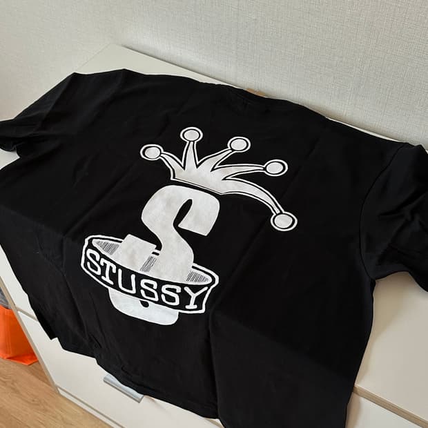 스투시 왕관 티셔츠