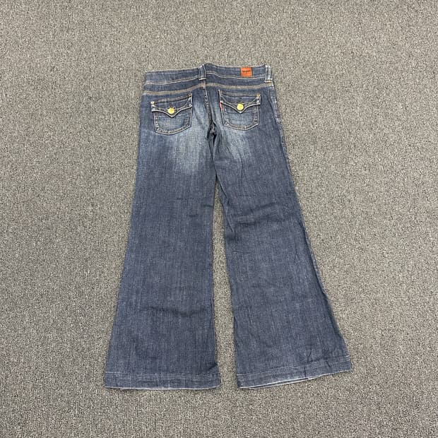 27) 리바이스 우먼스 와이드 부츠컷 워싱 데님팬츠