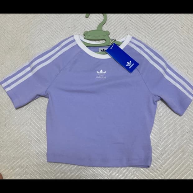 아디다스 반팔 새상품 s 