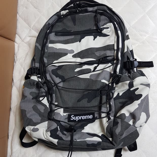 슈프림 백팩 스노우 카모 25SS