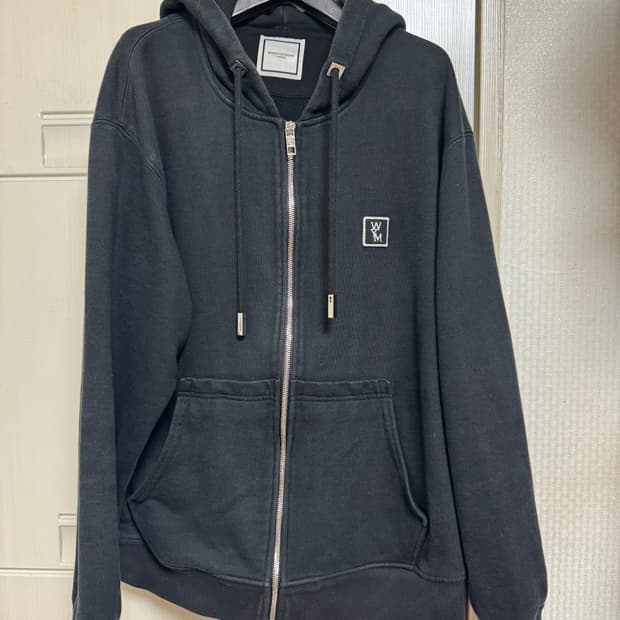 우영미 후드집업