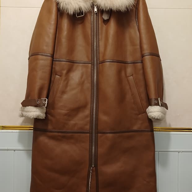 시슬리 정품 여성 합성가죽 소재 100% 롱 코트 42 사이즈