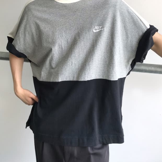 NIKE