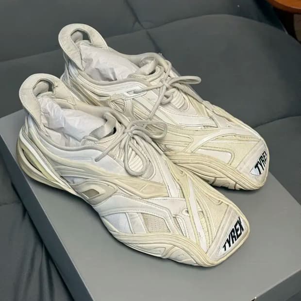 발렌시아가 타이렉스 43 풀박